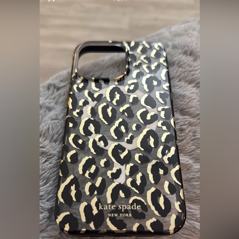 Brand new Kate spade I phone 15 pro max case